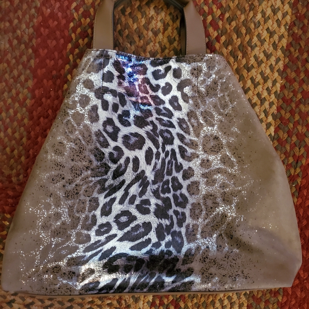 Purse willing to trade